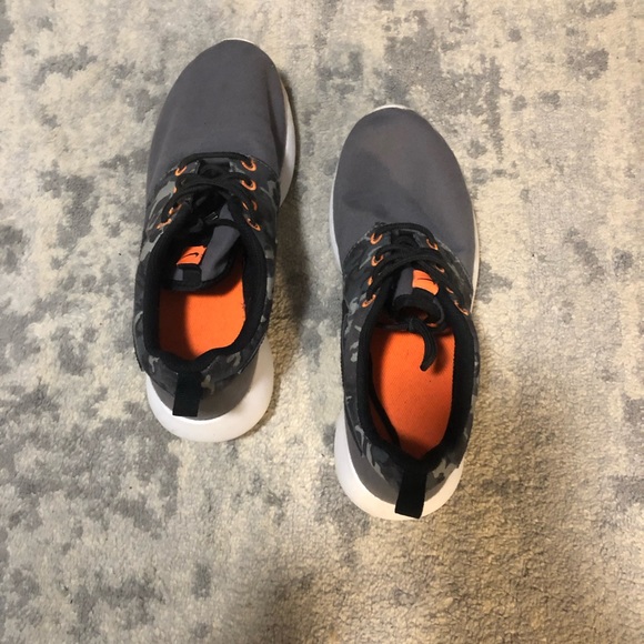 Nike Roshe Run - Picture 5 of 5